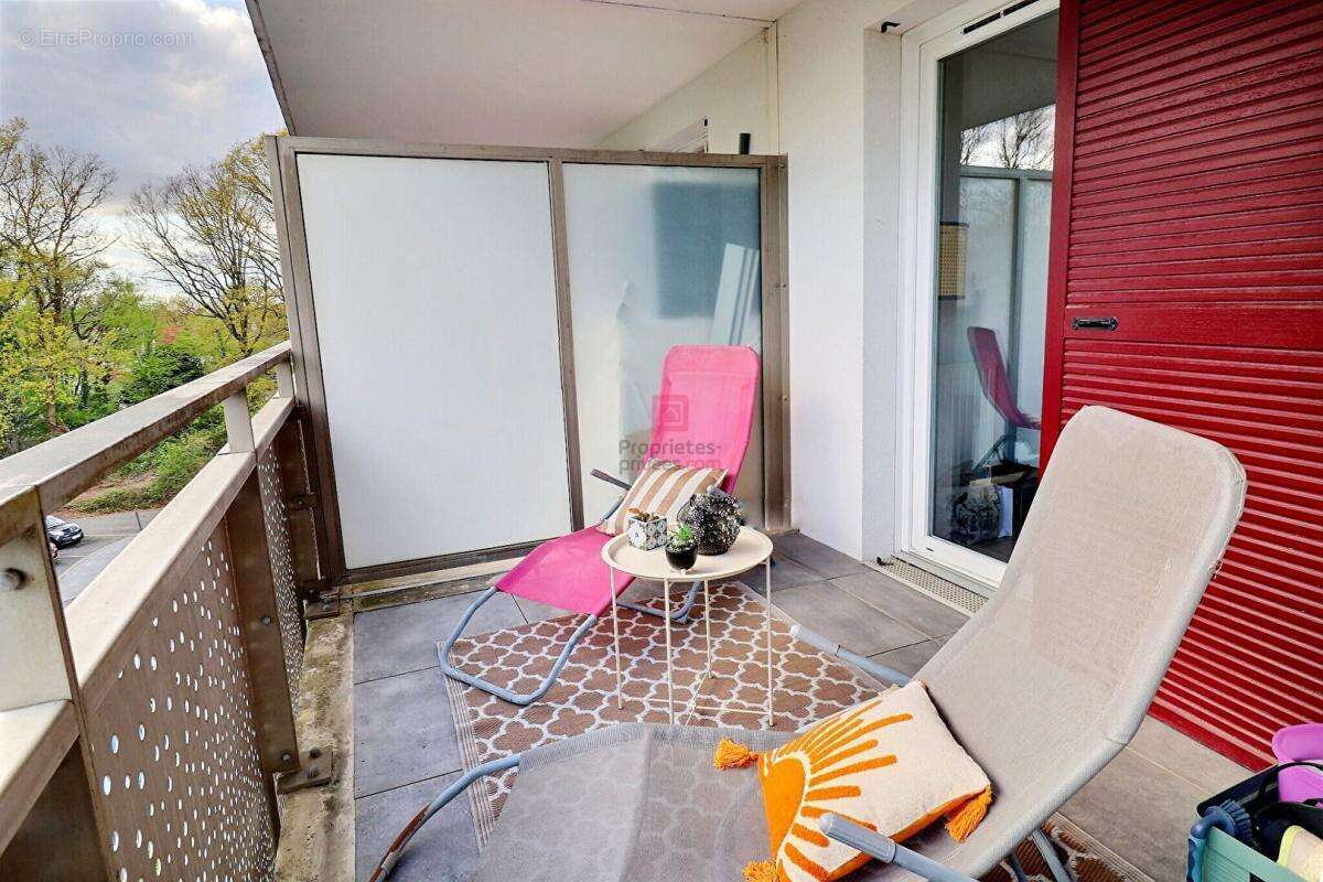 Appartement à FLEURY-MEROGIS