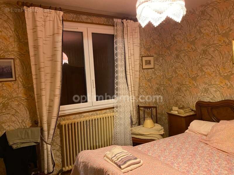 Maison à TAVAUX-ET-PONTSERICOURT