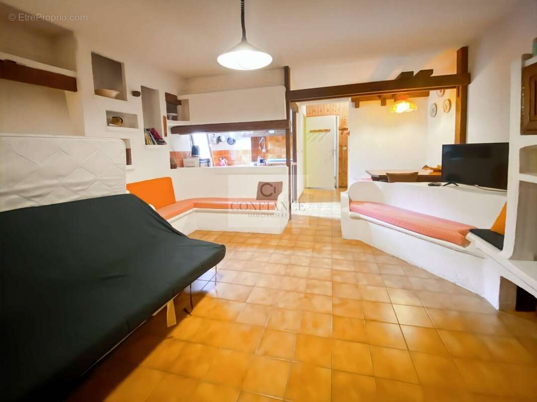 Appartement à SAINT-ETIENNE-DE-TINEE