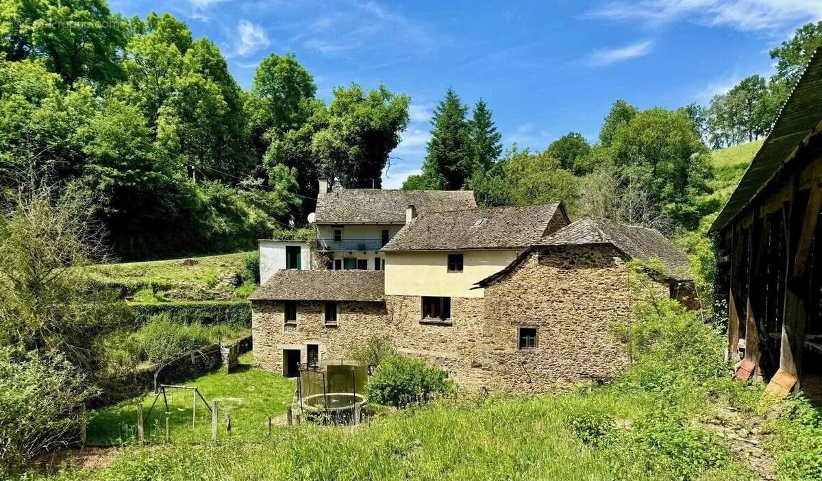 Maison à RIEUPEYROUX