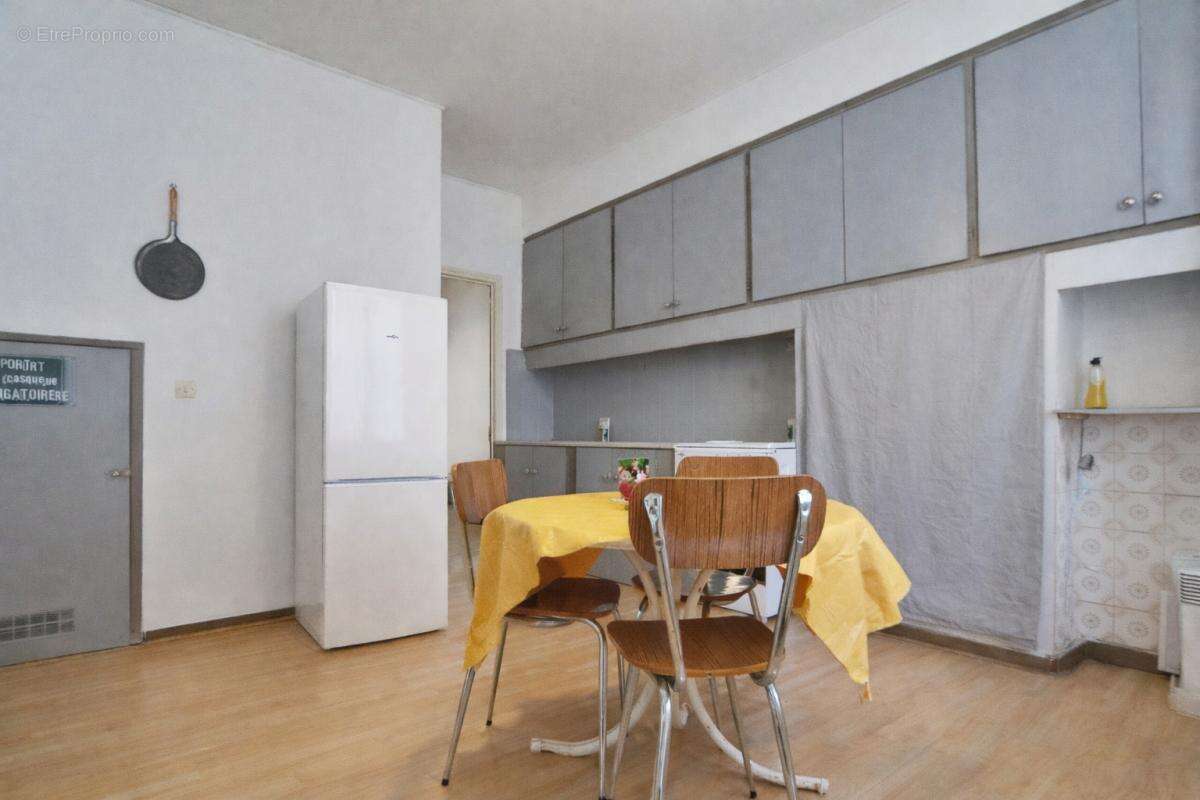 Maison Azillanet 7 pièce(s) 150 m2 - photo 5