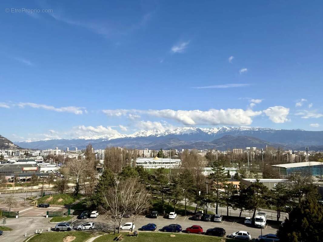 Appartement à SEYSSINET-PARISET