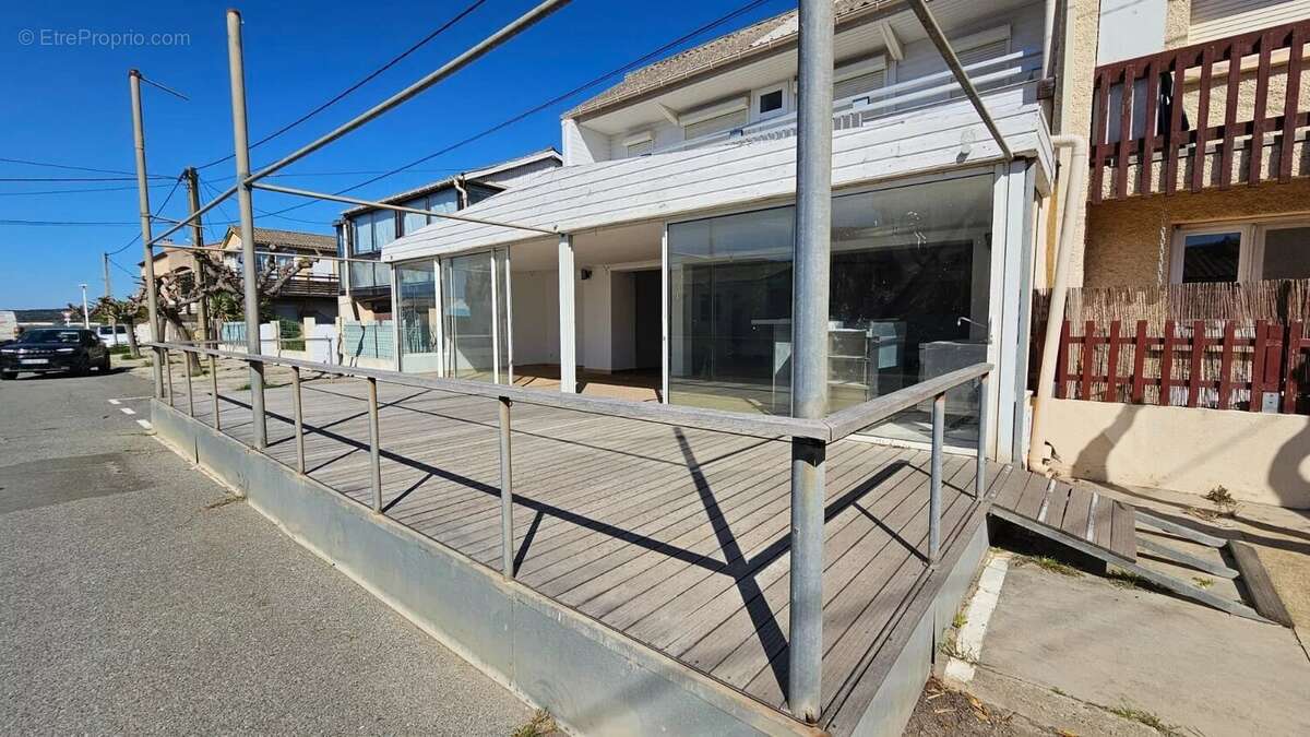 Commerce à GRUISSAN