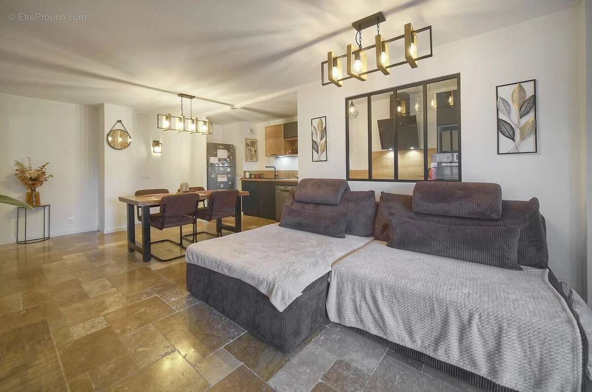 Appartement à LE CANNET