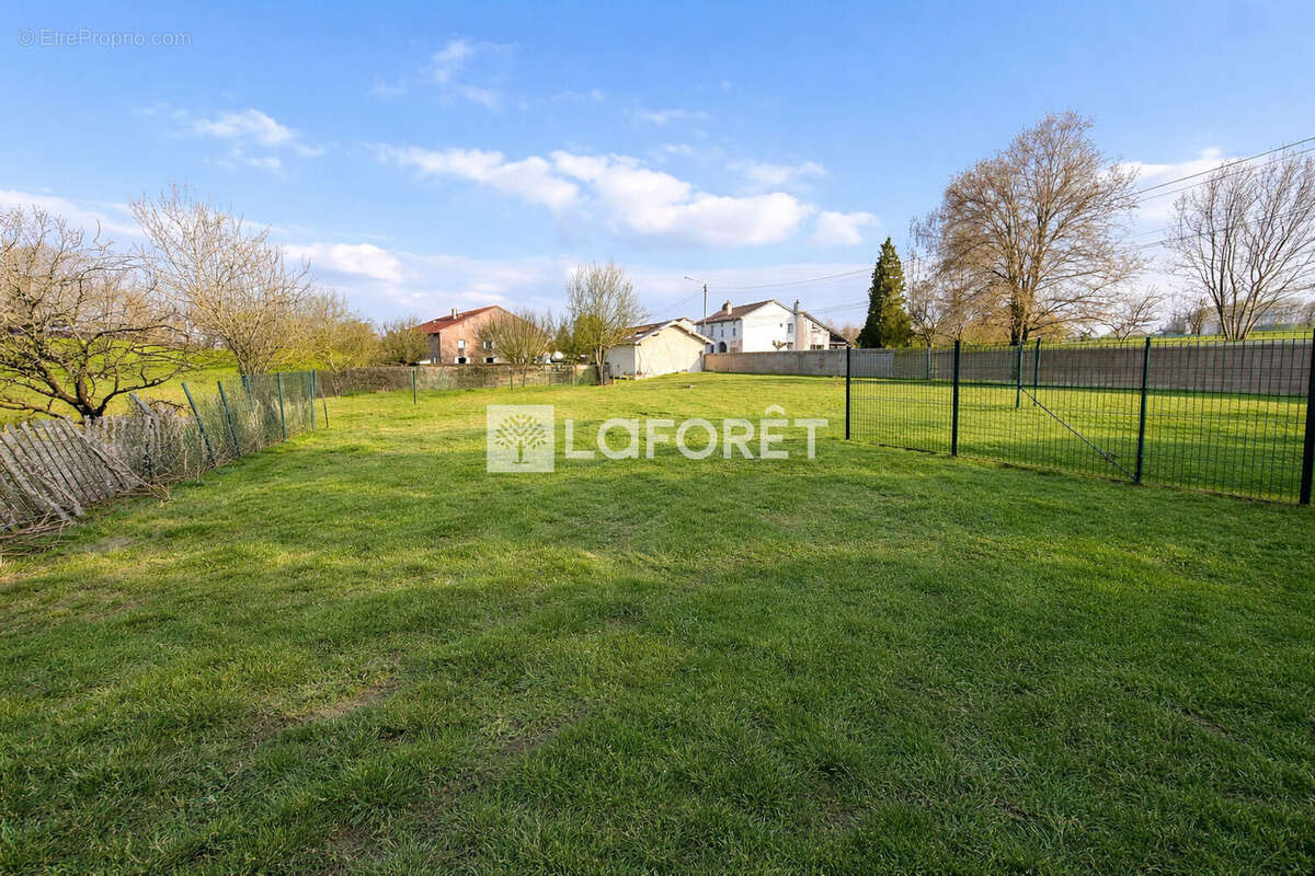 Maison à CHAUMOUSEY