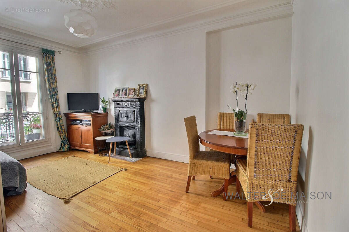 Appartement à PARIS-18E