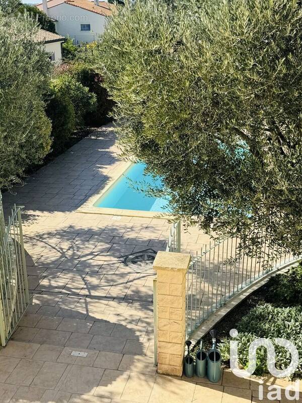 Photo 1 - Maison à SAINTES