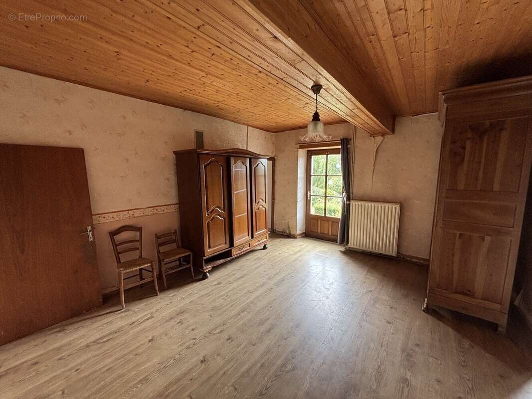 Maison à LA FORET-SUR-SEVRE