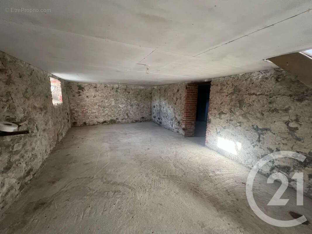 Maison à LACAPELLE-VIESCAMP