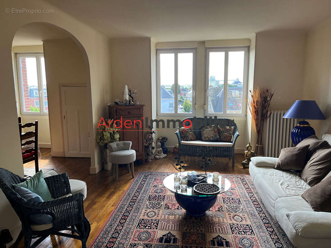 À vendre : Appartement spacieux de 5 pièces à Rethel - photo 3