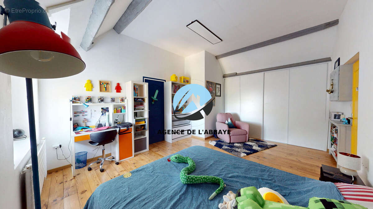 Maison à MONTIVILLIERS