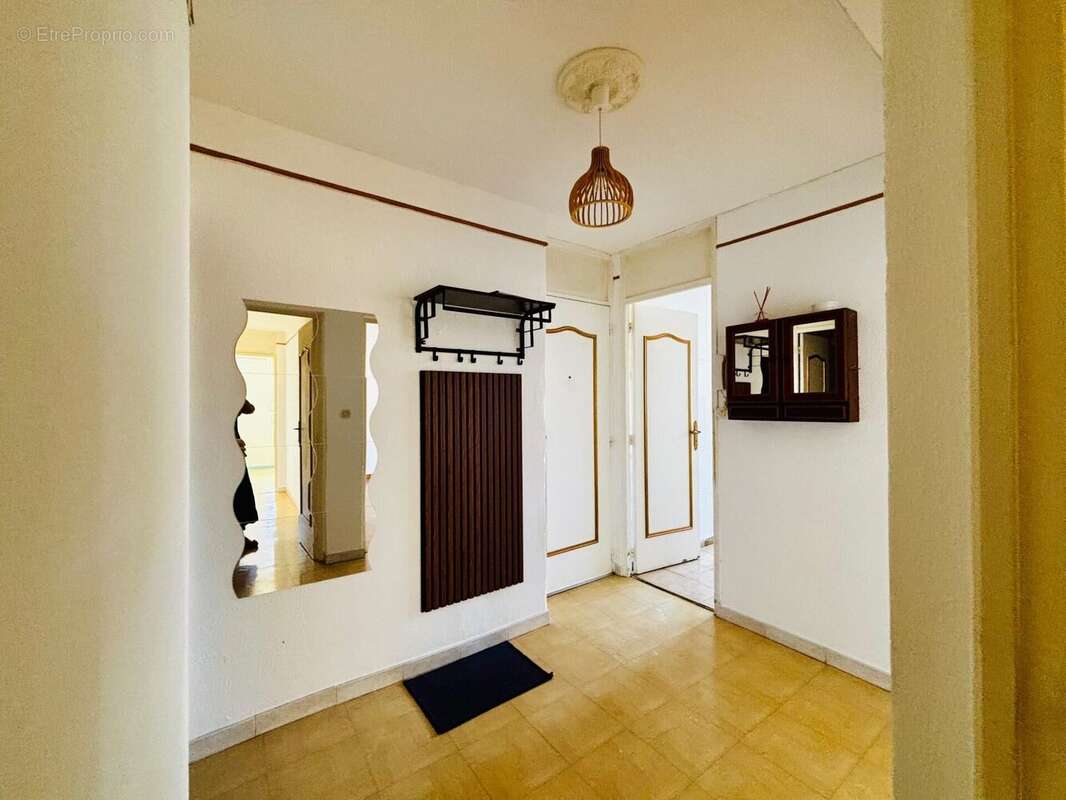 Photo 9 - Appartement à FREJUS