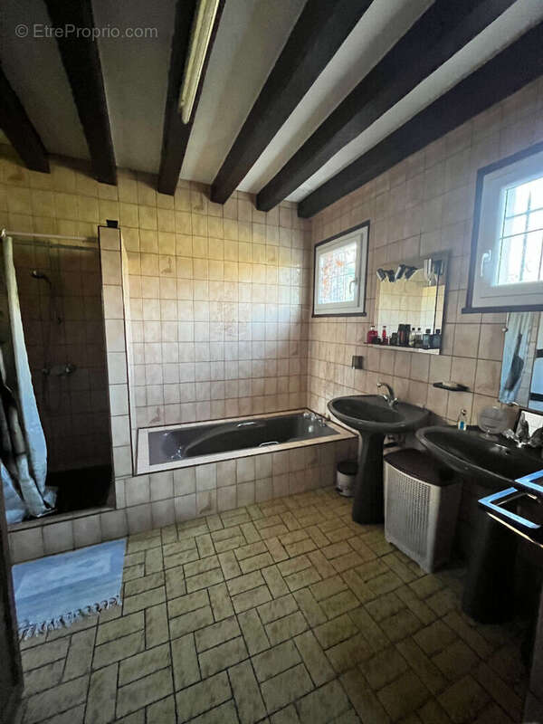 Maison à VIENNE-EN-VAL