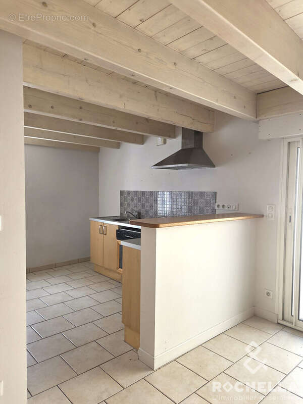 Maison 78 m² à Saint-Sauveur-D'aunis  - photo 2