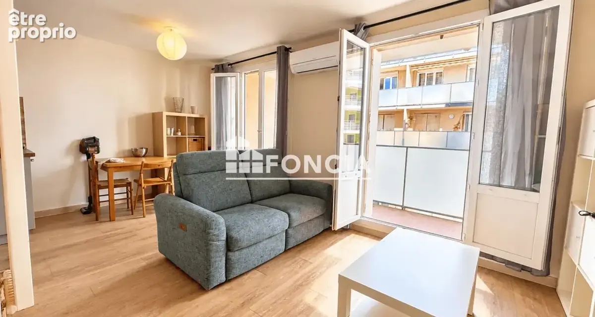 GRAND Studio 37 m2 - vide - CATALANS - photo 1
