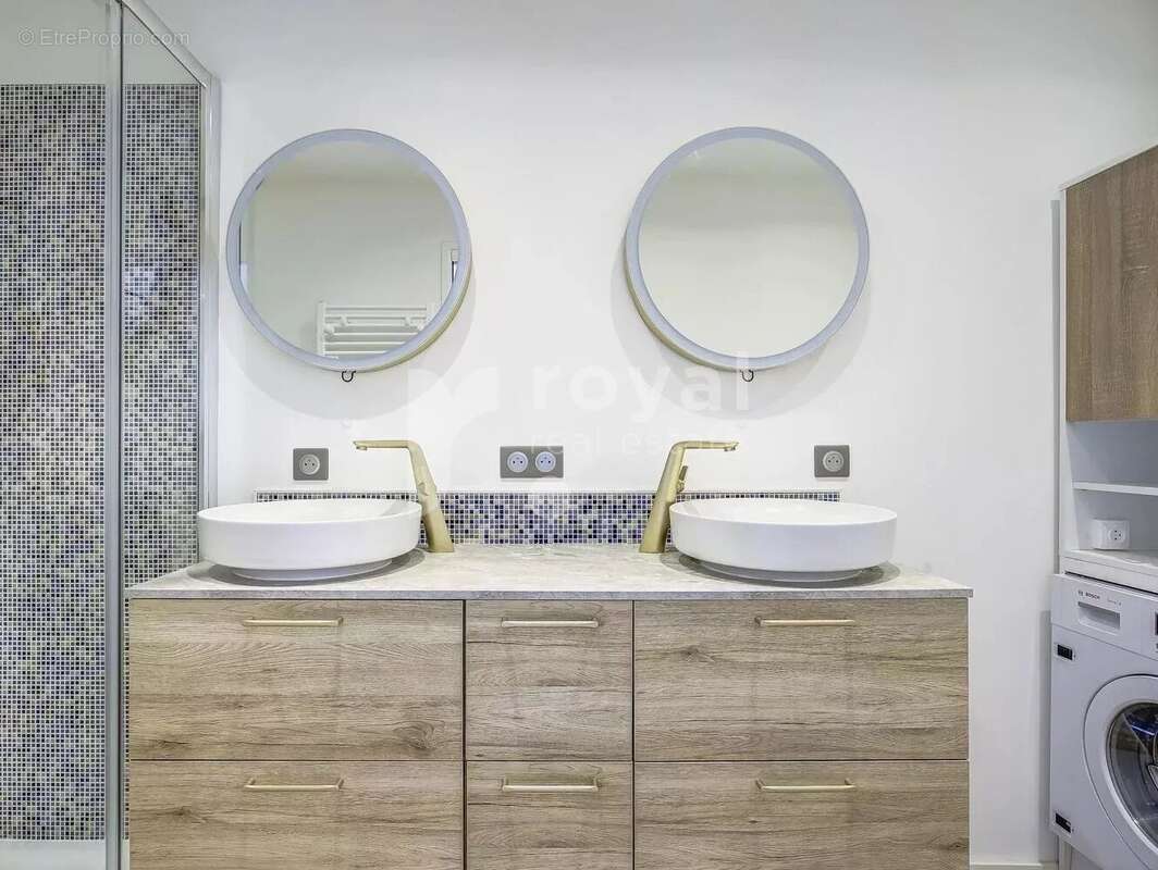 Appartement à MOUGINS