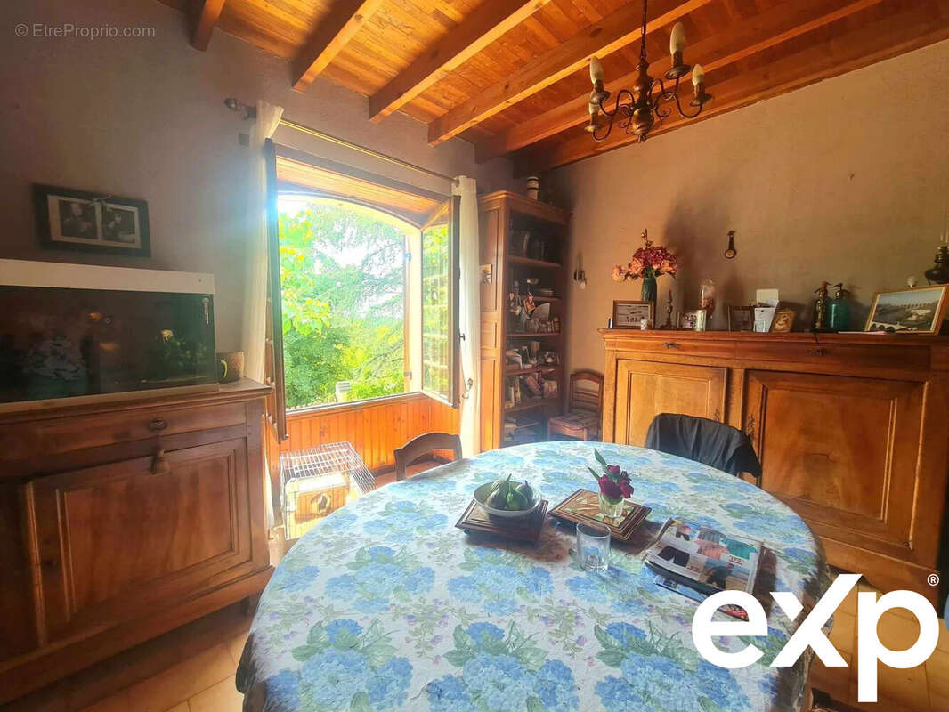 Maison à BERTRIC-BUREE