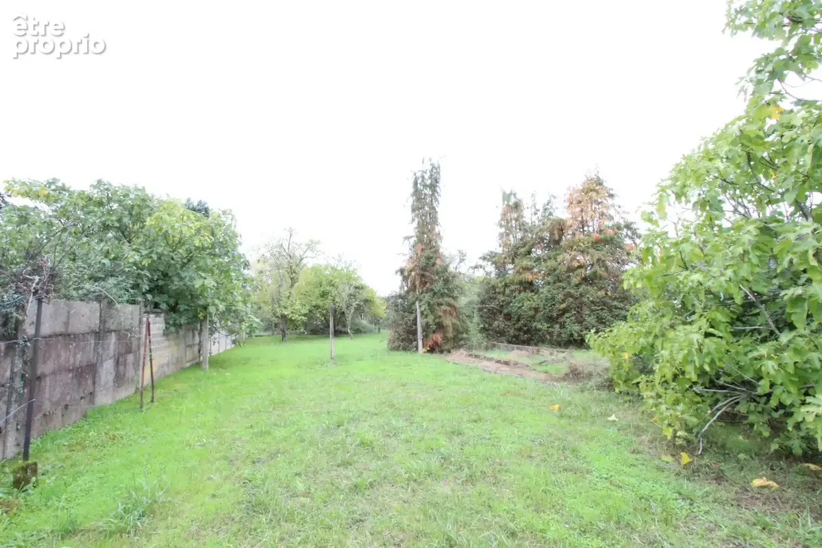 La Charité sur Loire, pavillon T7 à rénover 134 m2 quartier résidentiel - photo 14