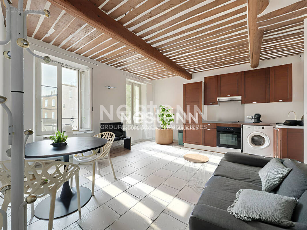 Appartement à VALLAURIS