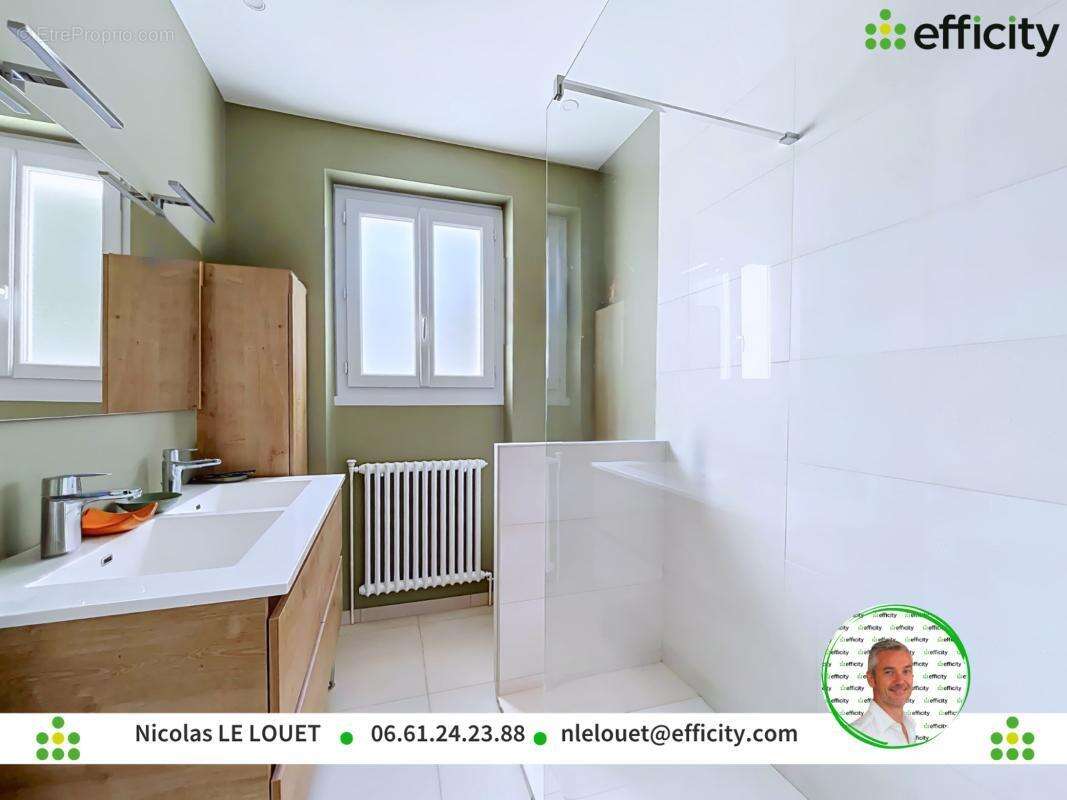 Maison 188 m² à Soyaux  - photo 16