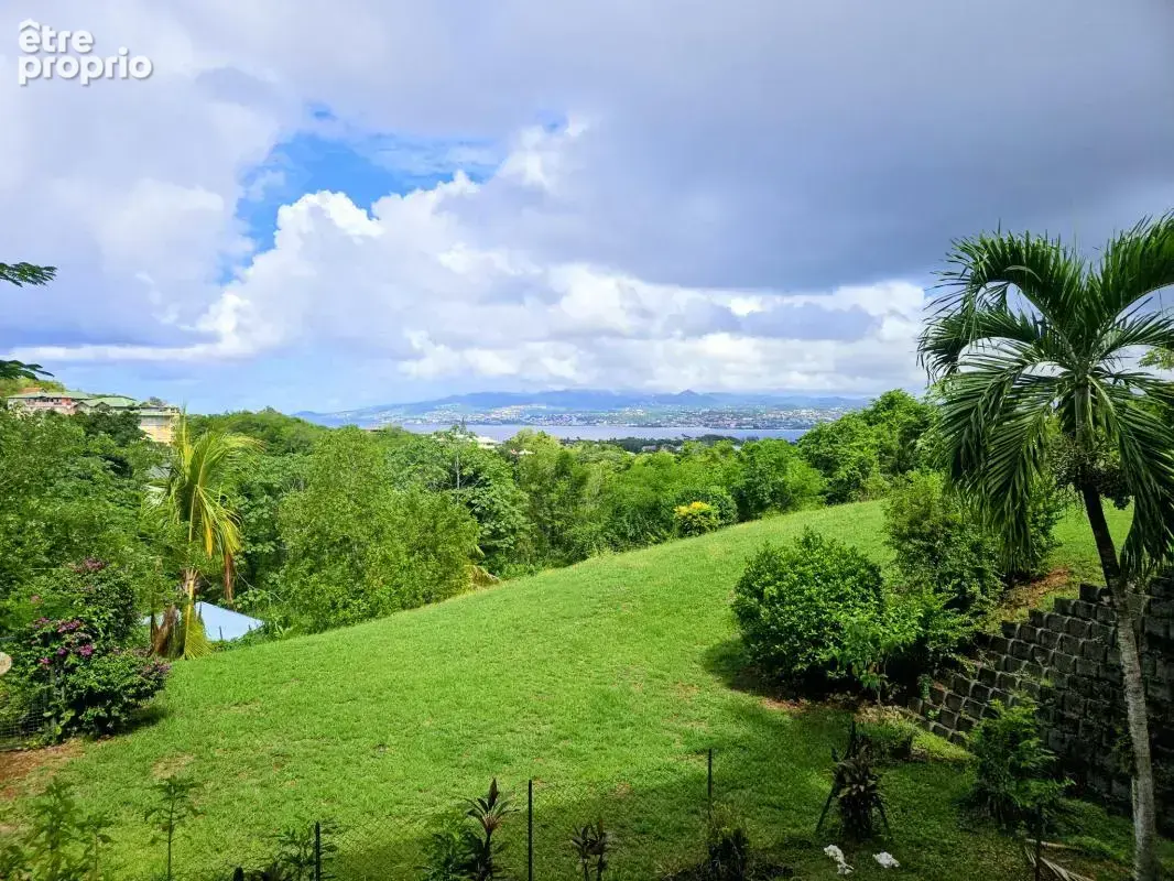 Appartement à LES TROIS-ILETS