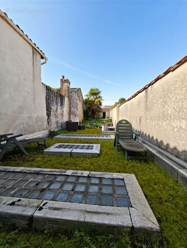 Maison à CHATEAUNEUF-SUR-CHARENTE