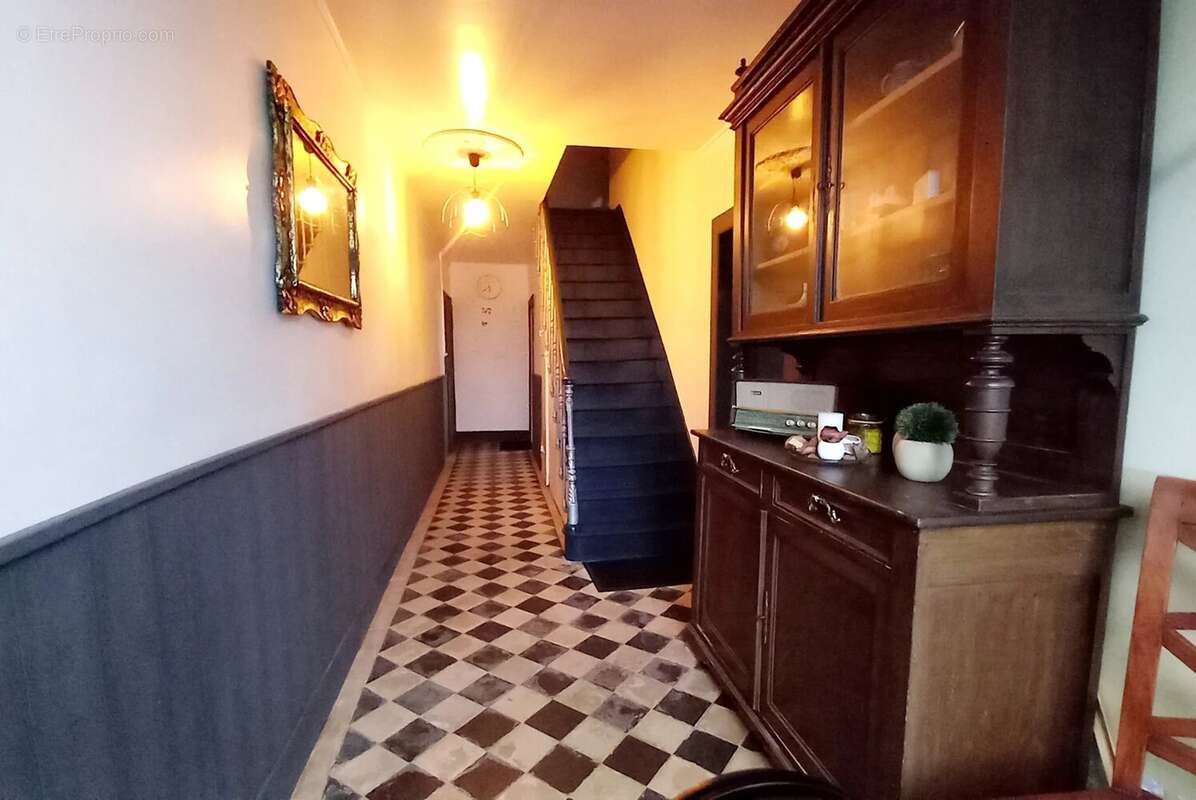 Maison à SAINT-BASLEMONT