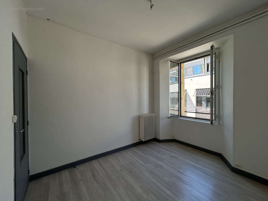 Appartement à LANGOGNE