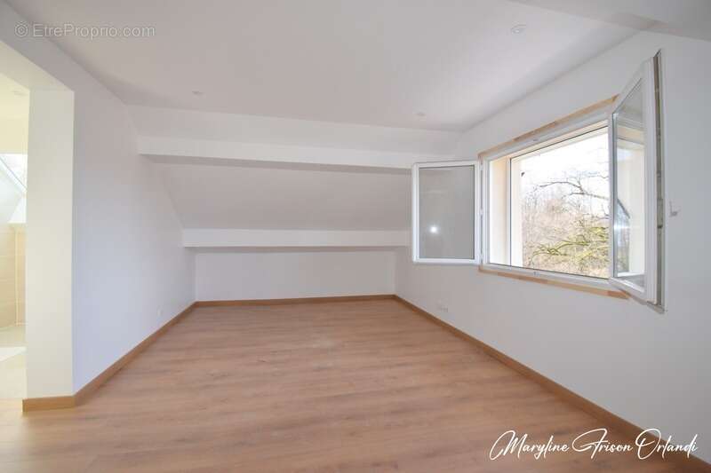 Appartement à GRESY-SUR-AIX
