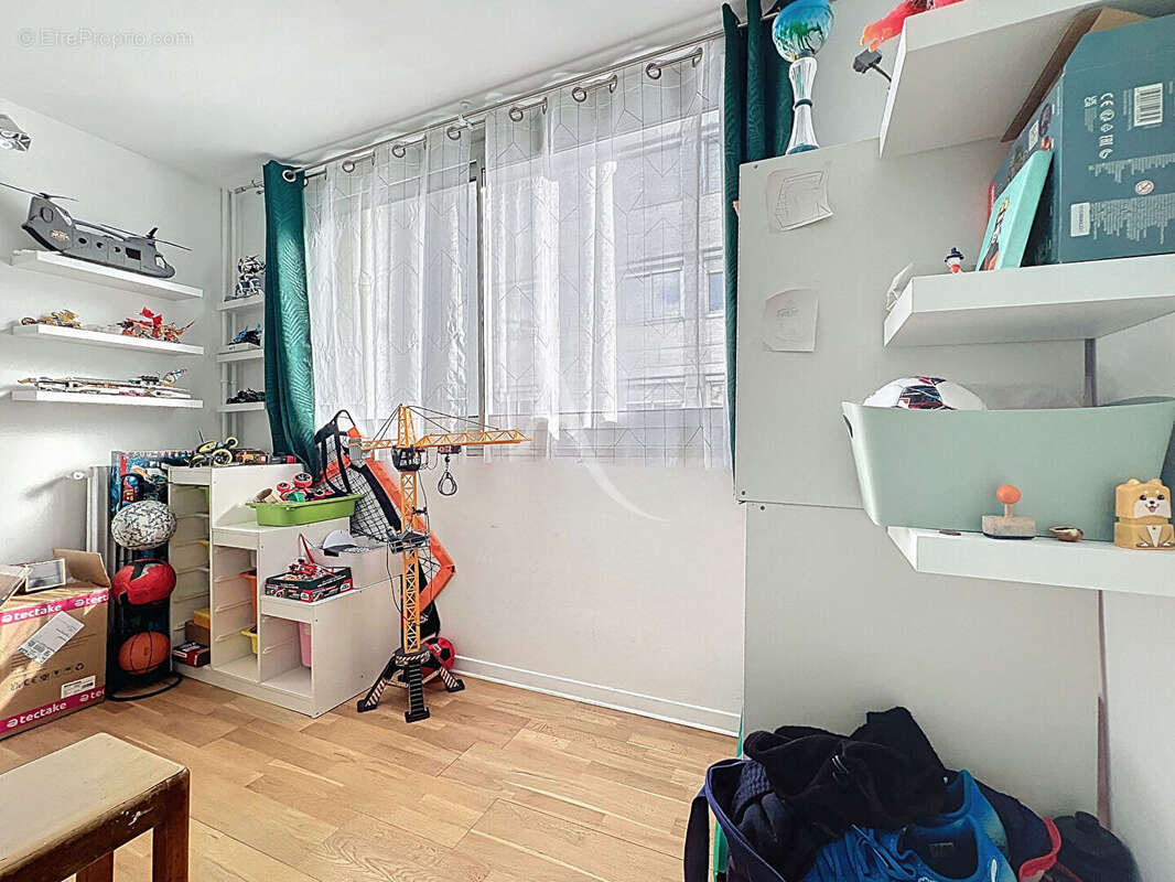 Appartement à PARIS-12E