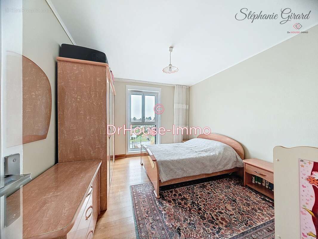 Appartement à SAINT-JEAN-DE-LA-RUELLE