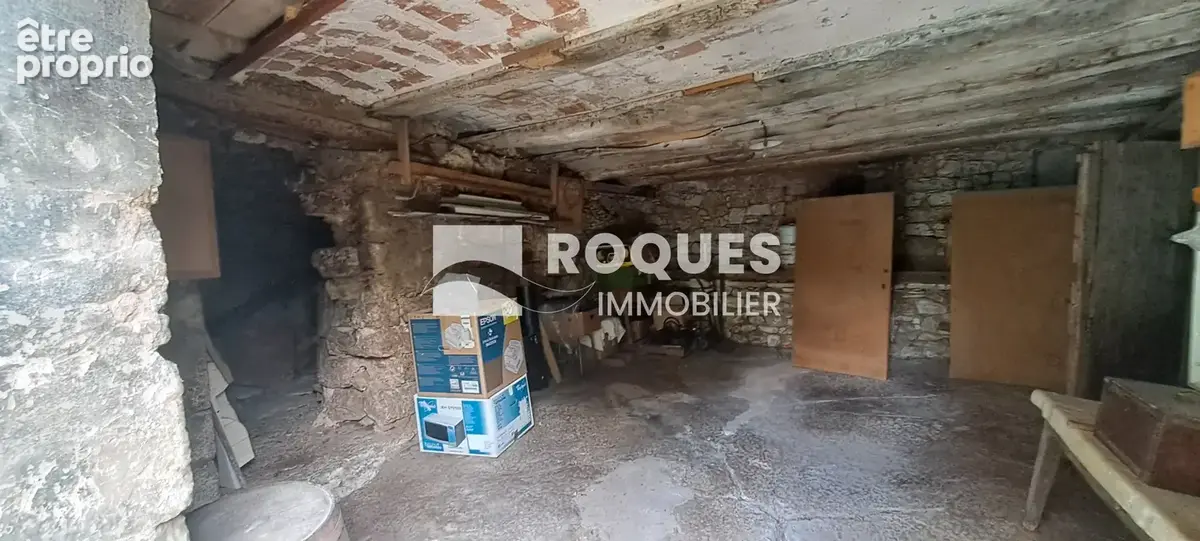 A vendre Le Caylar, Ensemble immobilier avec dépendances et cour attenante - photo 6