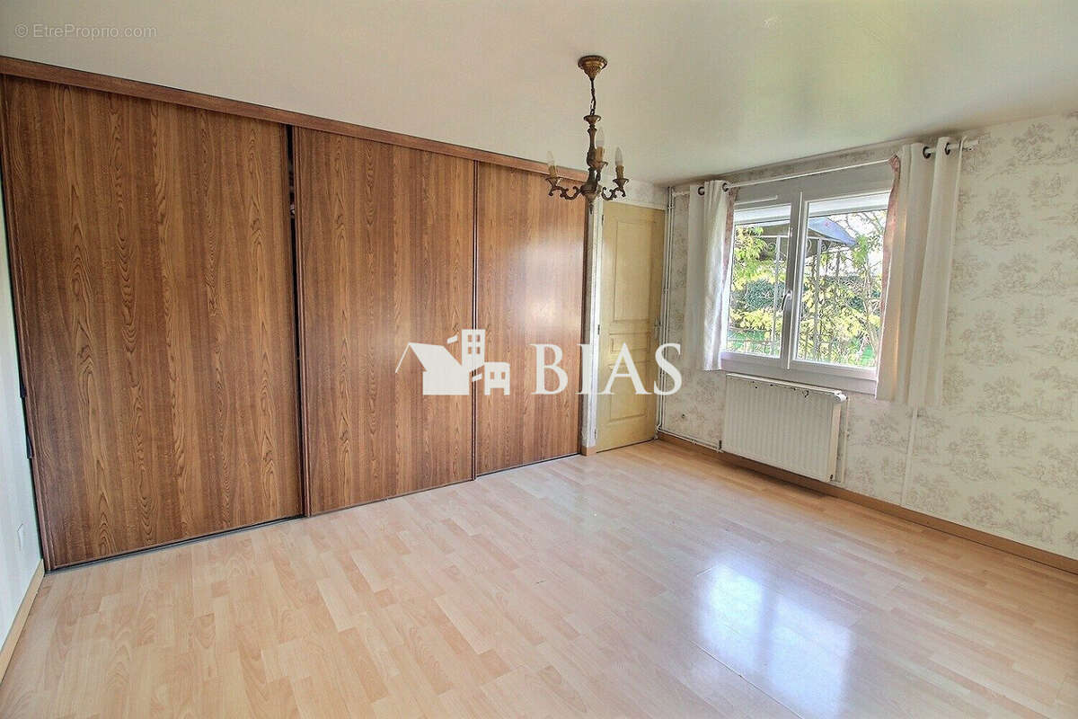 Maison à LA BOUILLE