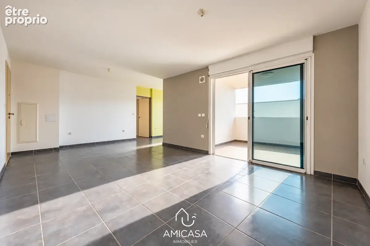 Saint leu (front de mer) -  appartement t3 avec 2 places de parking - photo 2