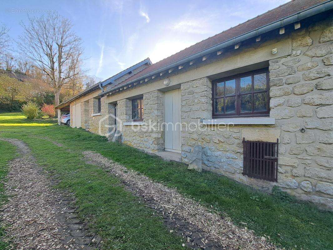Propriete de caractetre avec dependance sur environ 3750 m² de terrain dans un environnement calme - photo 28