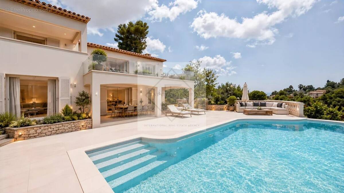 Maison à ANTIBES