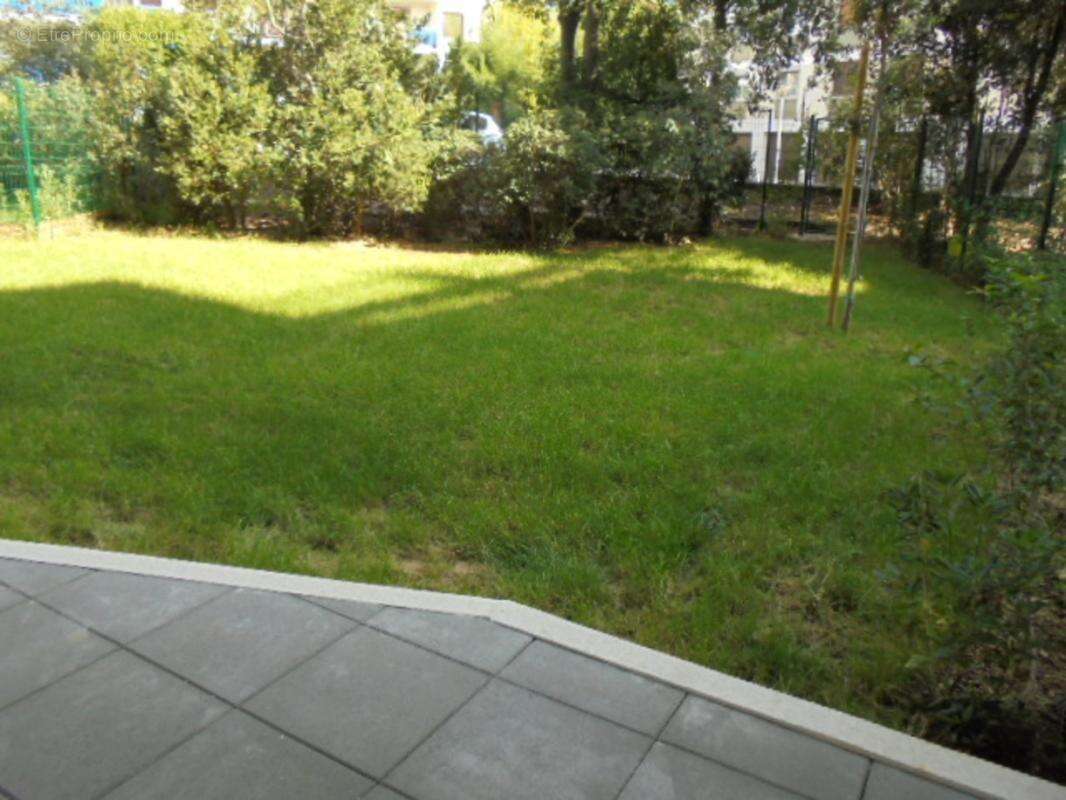 Appartement à BORMES-LES-MIMOSAS
