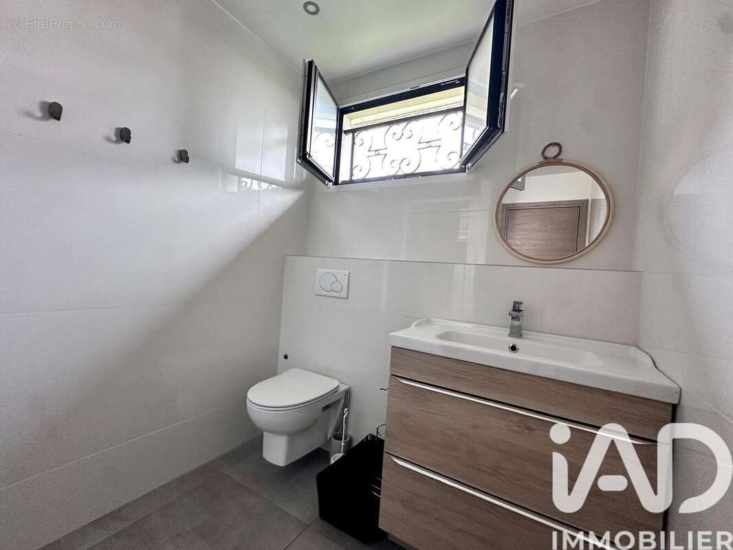 Photo 8 - Maison à SARTROUVILLE