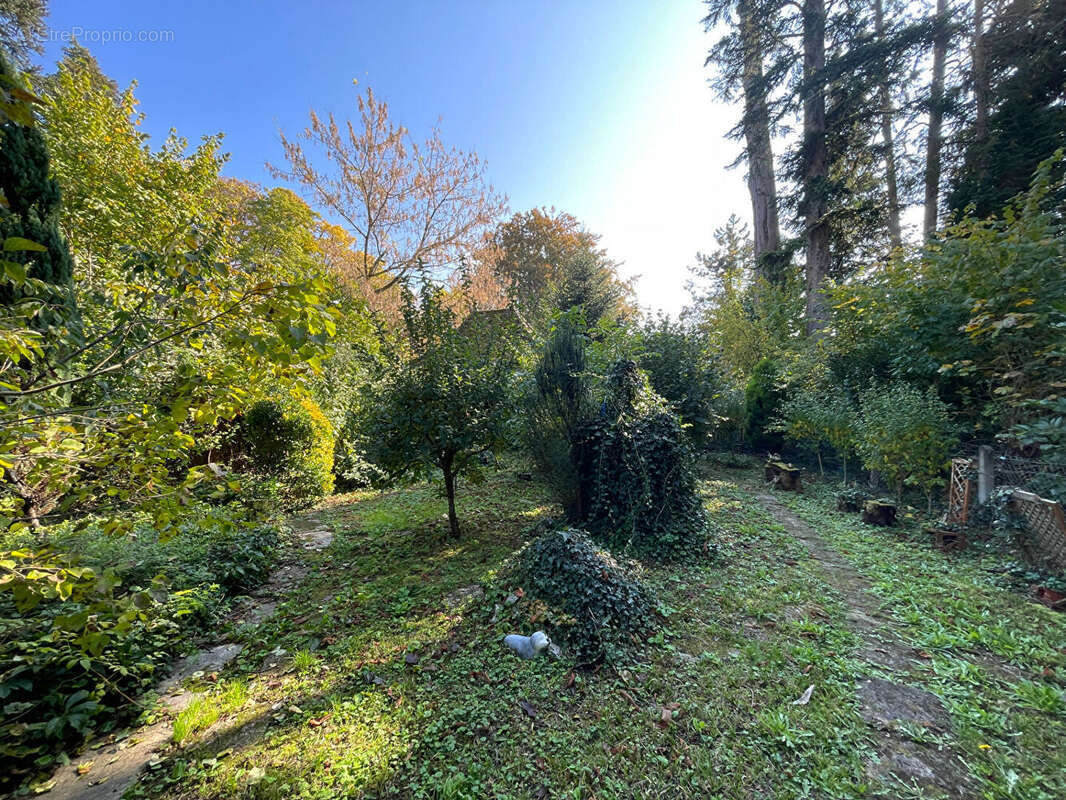 Maison à LONS-LE-SAUNIER