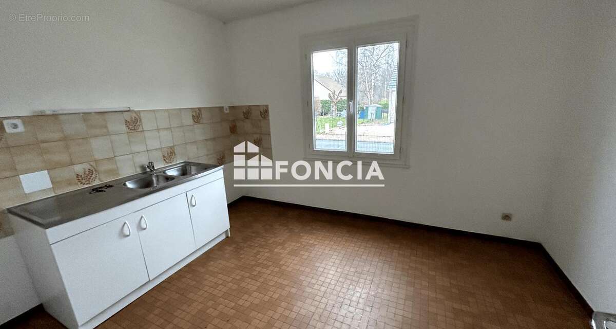 Maison à LES BORDES