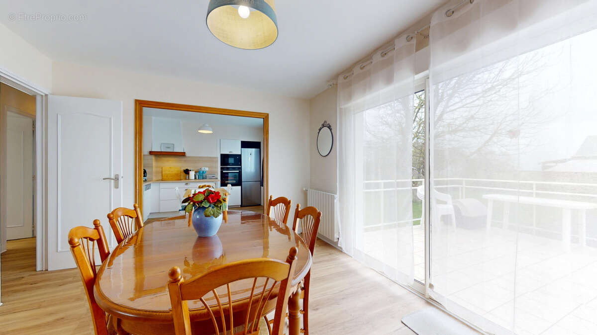 Maison à SAINT-SENIER-SOUS-AVRANCHES