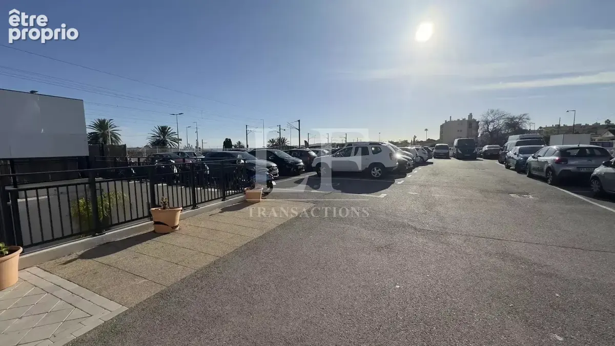 L’ESPACE LAPORTE — Centre commercial stratégique à Antibes - photo 11