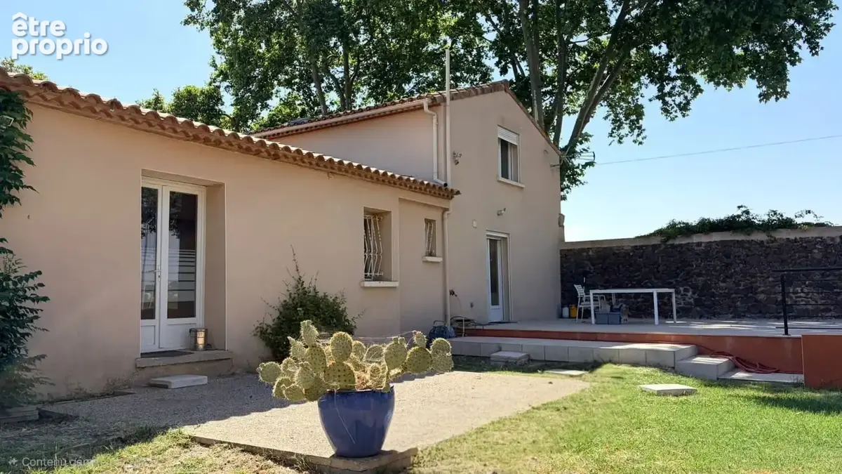 Agde- maison a agde avec grand terrain et beau volume - photo 11