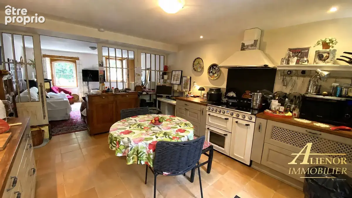 Maison de caractère en pierre avec grange - Bourdeilles 24310 - photo 5