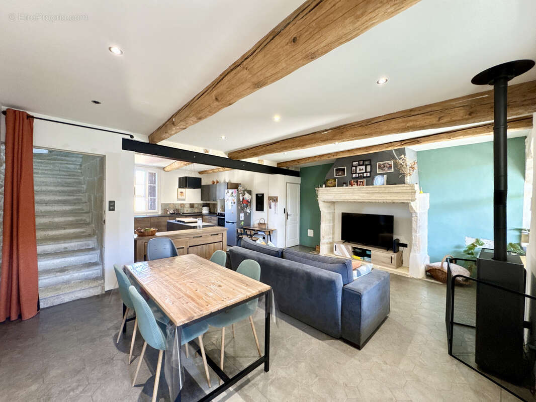 Maison à AIGUES-VIVES