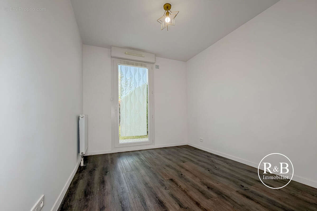 Appartement à VILLEPREUX