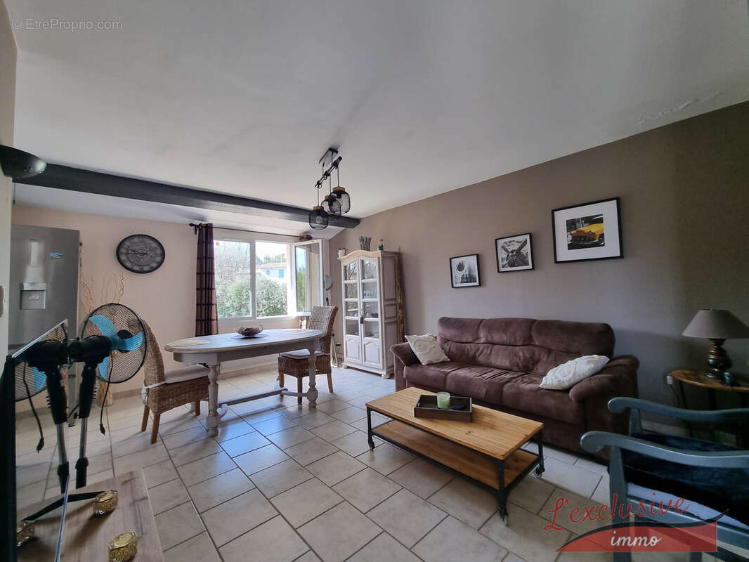 Maison à SAINT-JULIEN