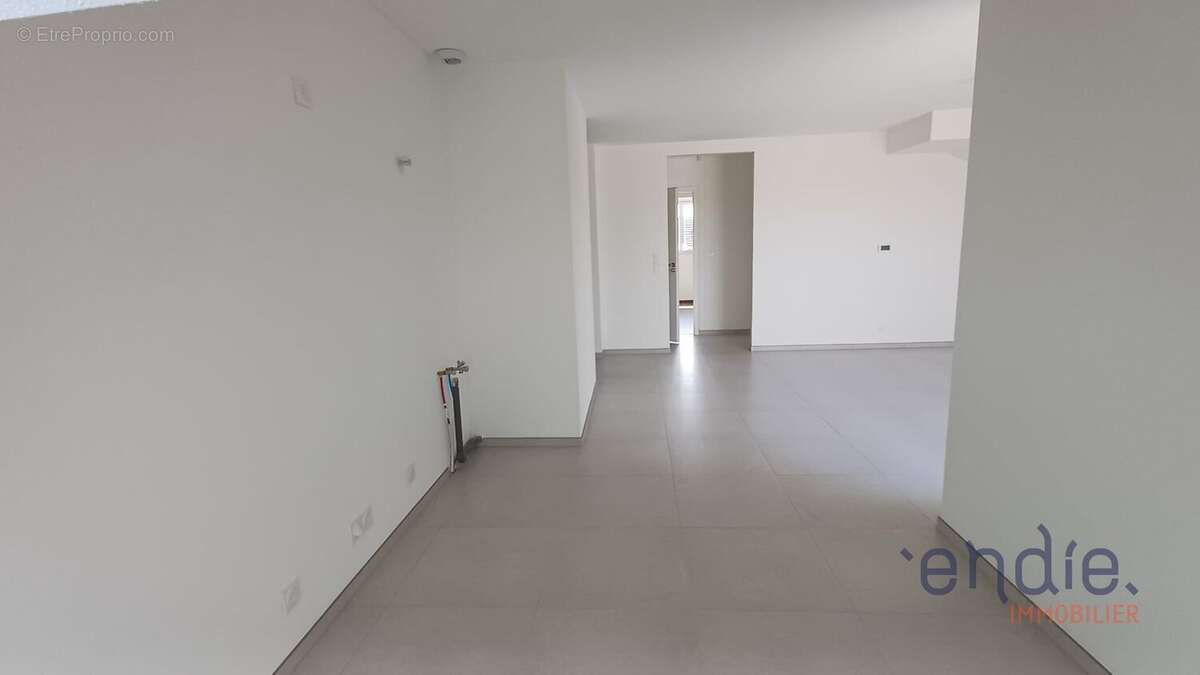 ROSENAU  Superbe appartement 3 pièces au dernier étage  62,13 m² habitables et 91,48 m² au sol - photo 13