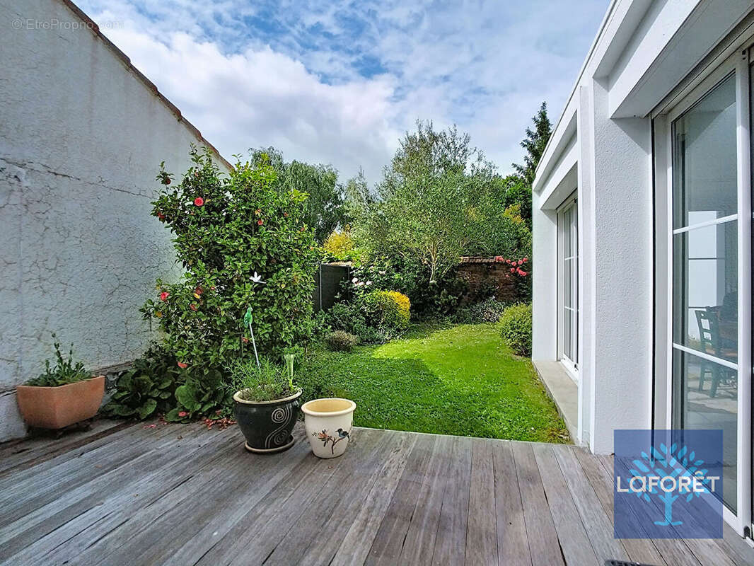 Maison La Roche-sur-yon 7 pièce(s) 172 m2 - photo 8
