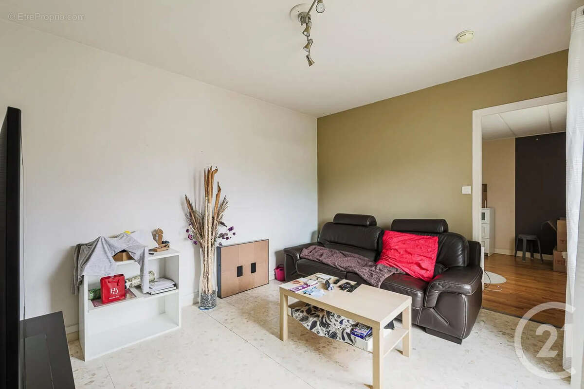 Appartement à VARCES-ALLIERES-ET-RISSET
